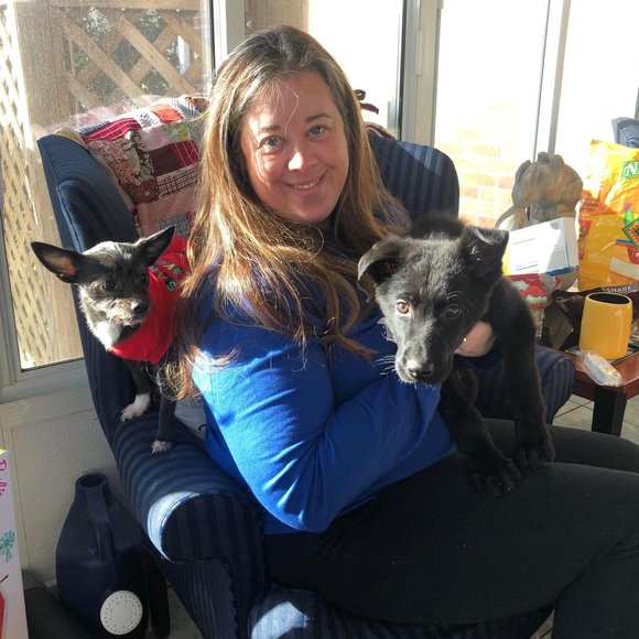 Meet your Posher, Jennifer - Picture 2 of 4